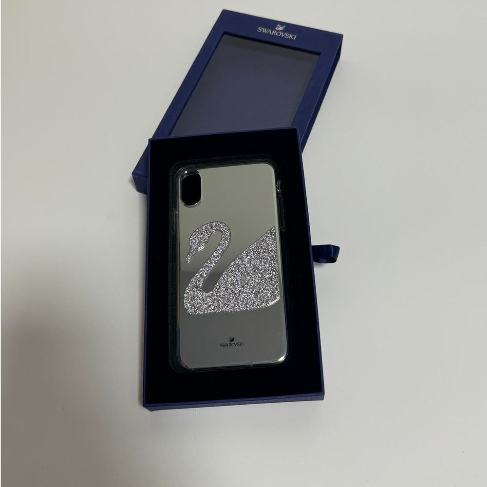 Swarovski Swan Iphone X XS Case ( Damage)